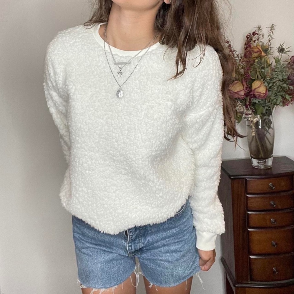 White Fuzzy Sherpa Pullover
